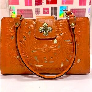 NWOT Patricia Nash Leather Orange and Gold Shoulder Bag with Embossed Leather